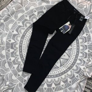 Never worn, High rise Skinny Pant